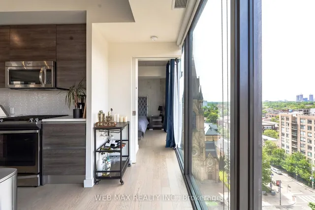 Additional image 9 of 111 Bathurst St Unit 1005