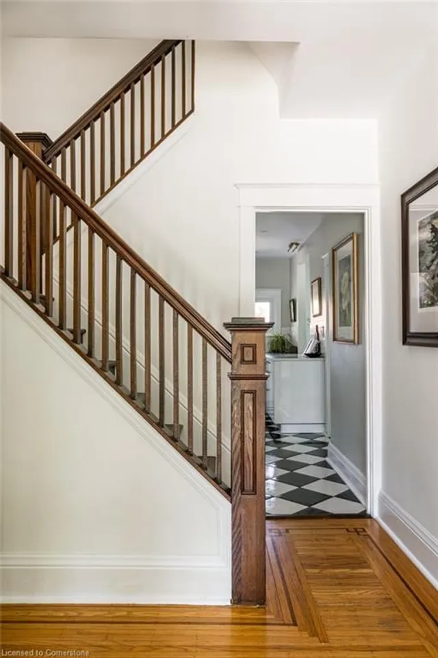 Additional image 19 of 39 Maplewood Ave