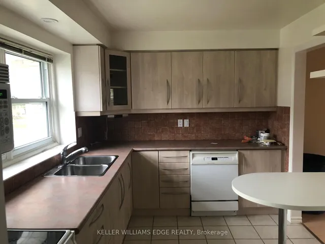 房产图片 6 - 加拿大安大略省伯灵顿市Upper Middle Rd 2254号6单元