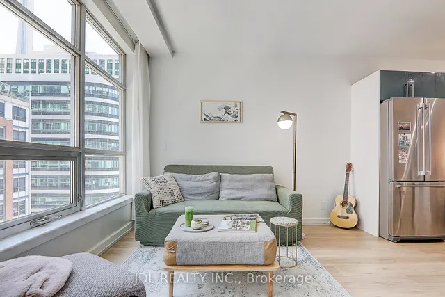 Additional image 13 of 36 Blue Jays Way Unit 610