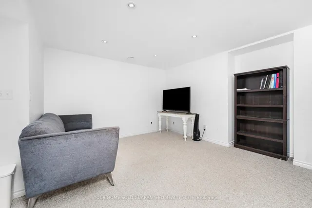 Additional image 20 of 1 Hillcroft Dr