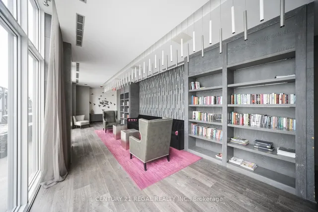 房产图片 26 - 多伦多圣玛丽街65号 Unit 2407