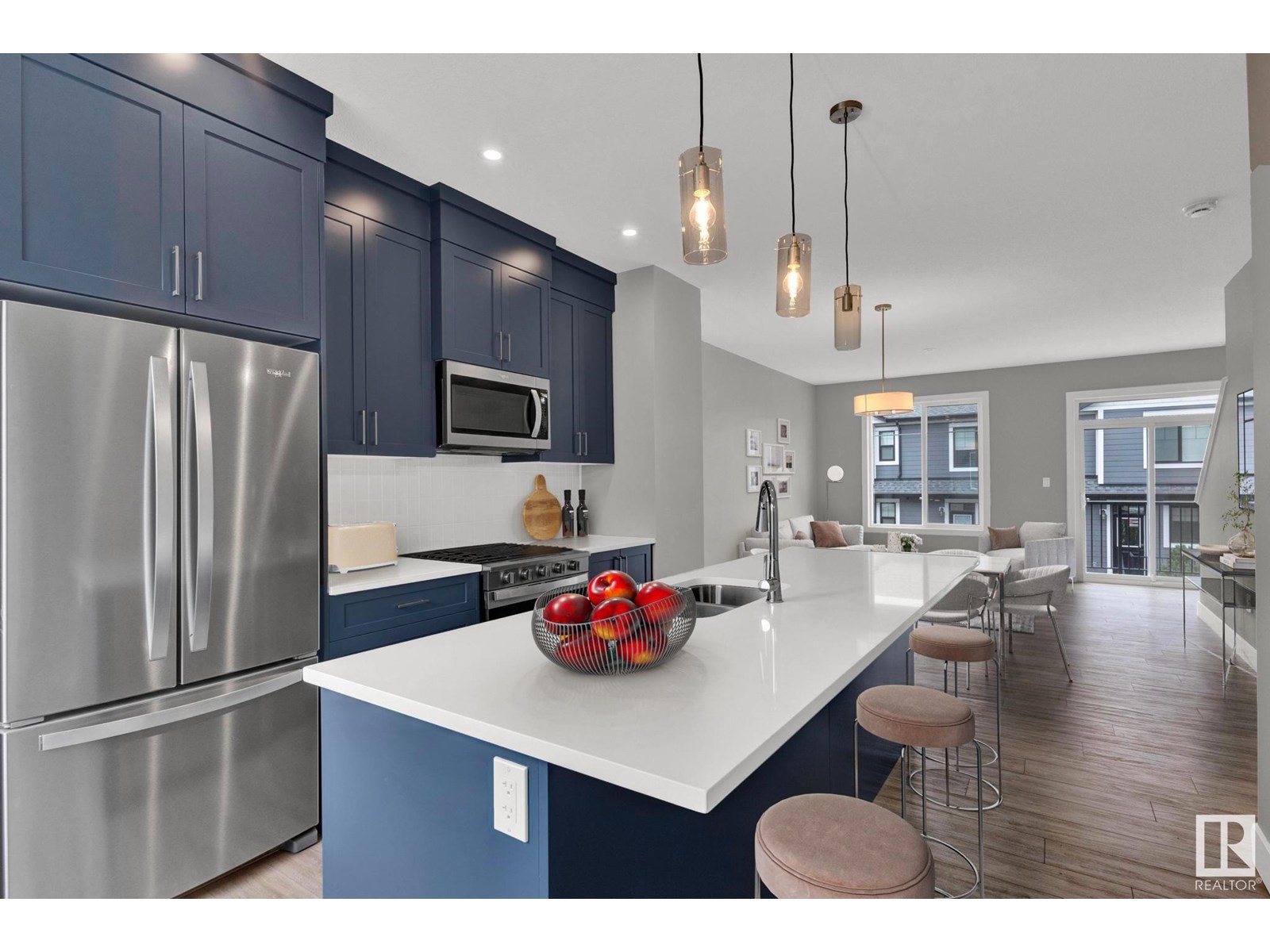 #16 6905 25 AV SW|Edmonton, Alberta T6X3B7