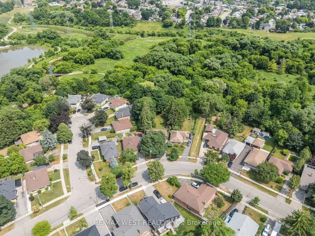 Additional image 2 of 169 Thistle Down Blvd