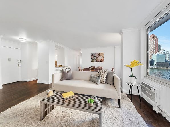 555 Main St, New York, NY 