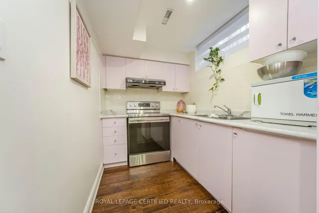 Additional image 39 of 53 Vintage Gate