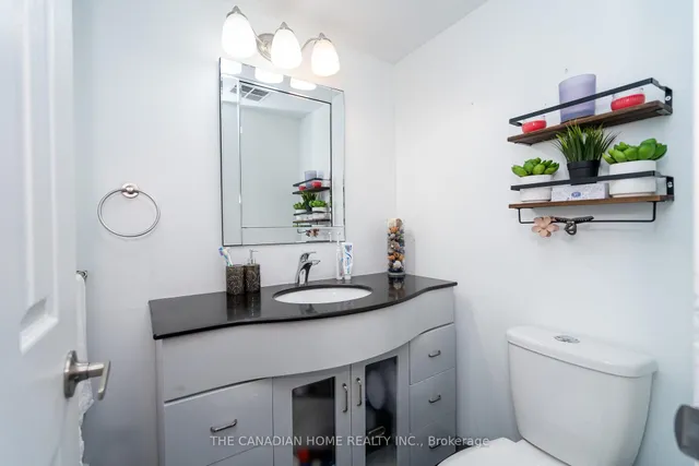 Additional image 34 of 3695 Kaneff Cres Unit 607
