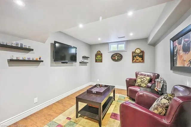 Additional image 29 of 2205 Previn Crt