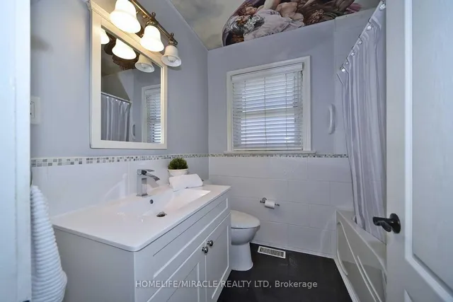 Additional image 14 of 16 Wantanopa Cres