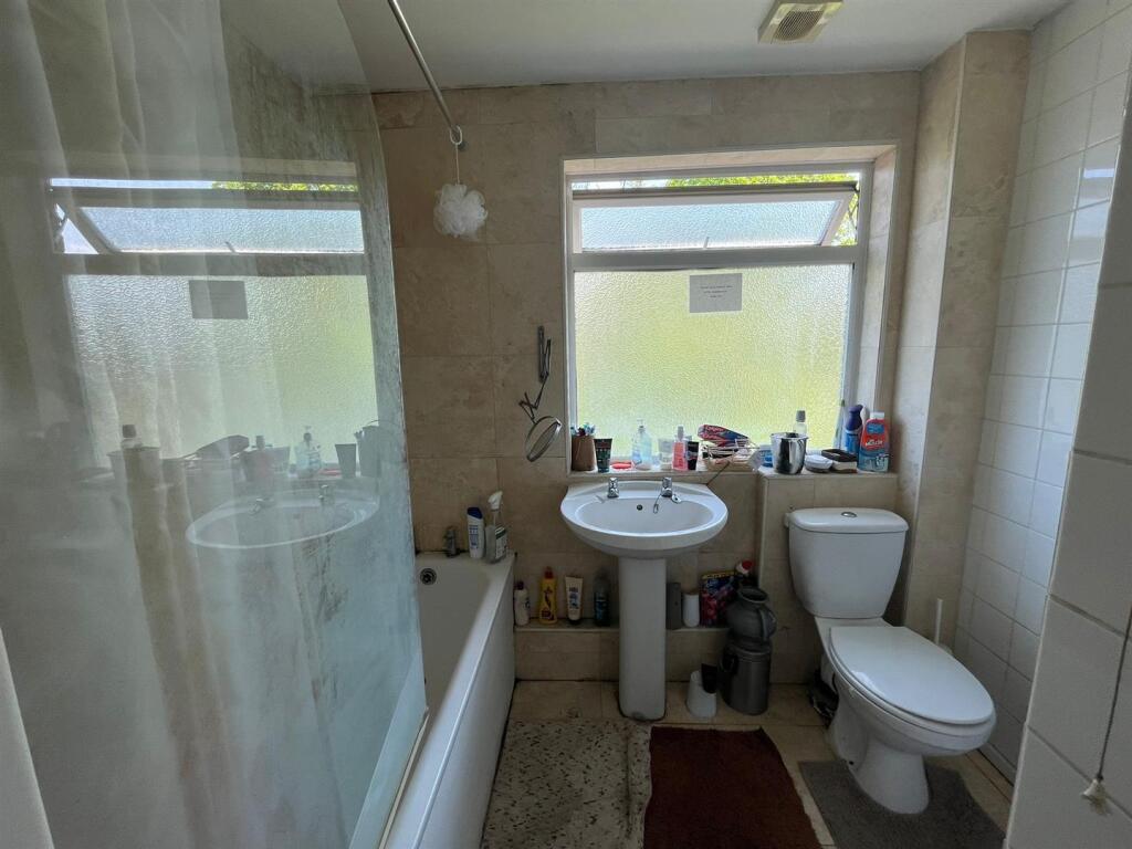 Additional image 6 of Veritys, Hatfield