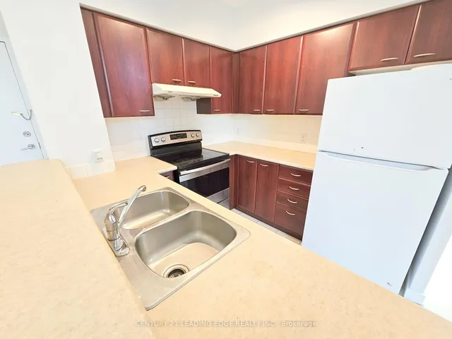 Additional image 8 of 38 Lee Centre Dr Unit TH120