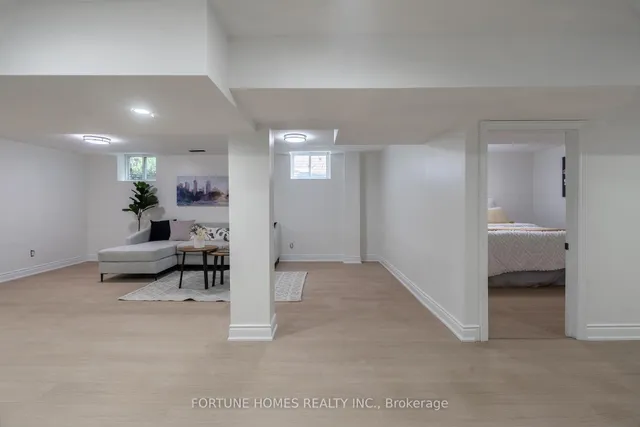 Additional image 35 of 31 Ortona Dr