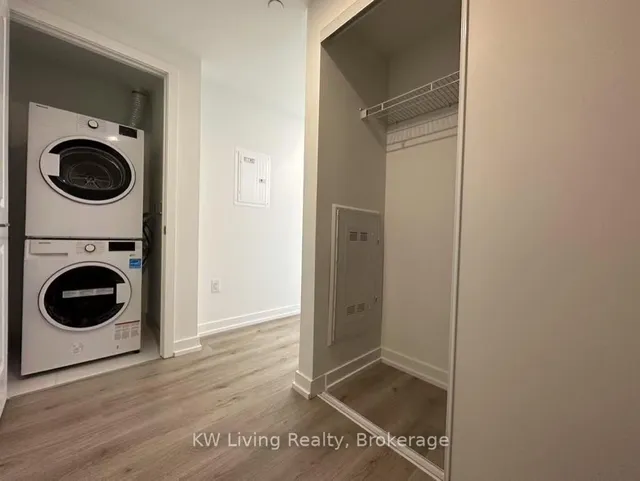 Additional image 4 of 395 Bloor St Unit 4004