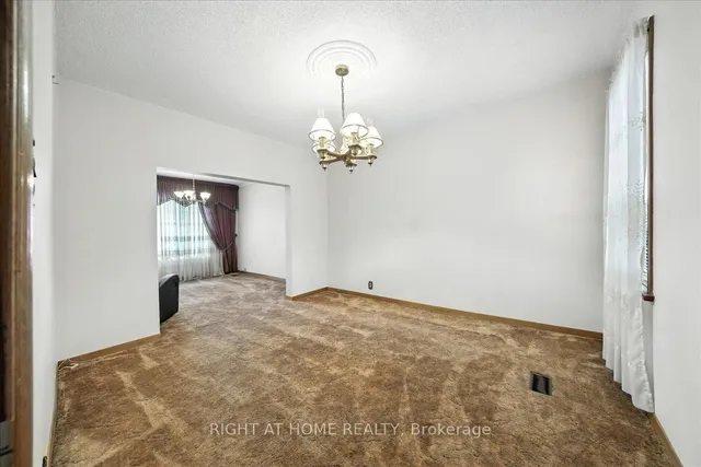 Additional image 13 of 449 Roxton Rd