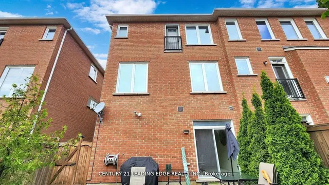 Additional image 25 of 15 Yates Ave