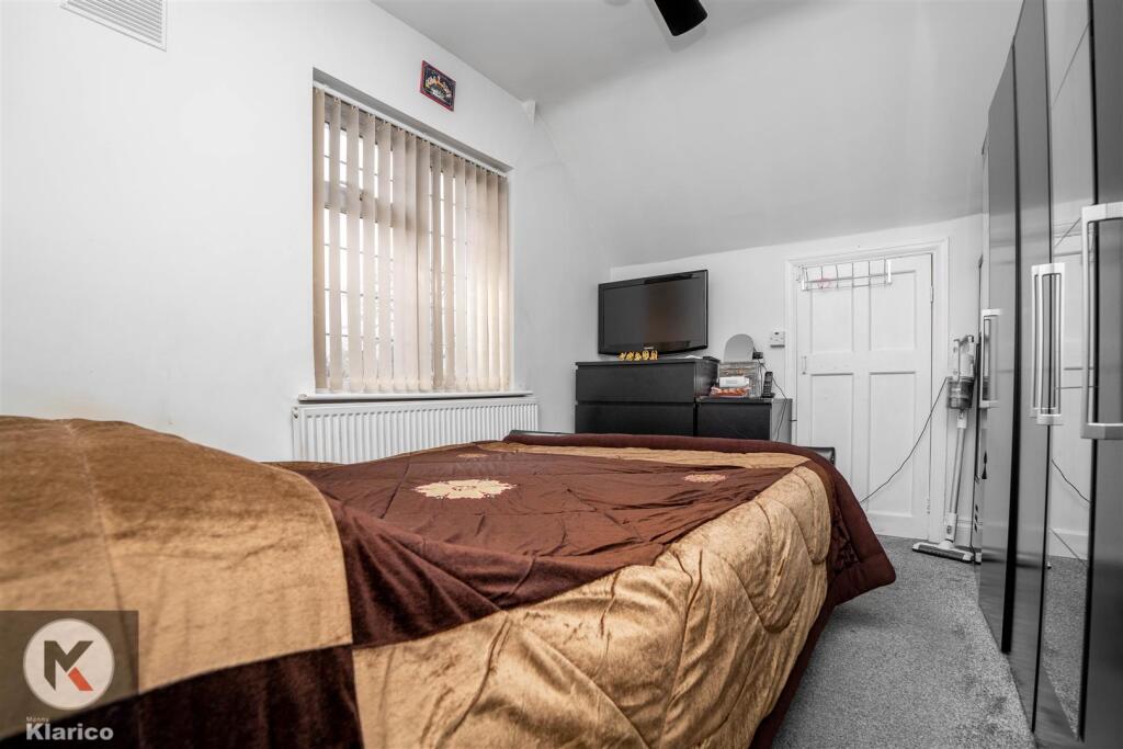 Additional image 12 of Yardley Wood Road, Moseley