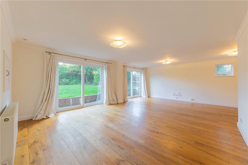 Additional image 17 of Parva Close, Harpenden, AL5