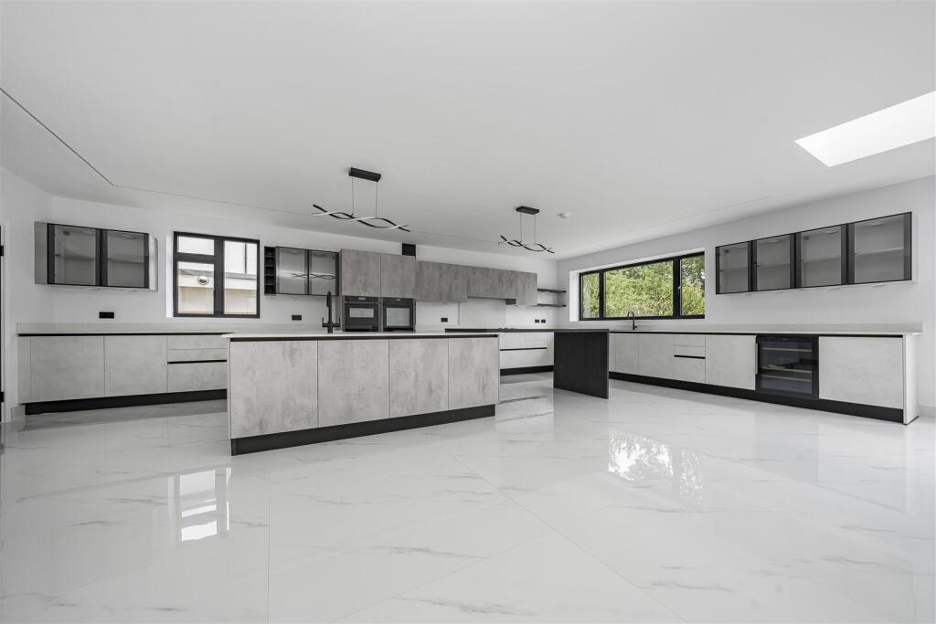 Additional image 7 of Mount Pleasant Lane, Bricket Wood