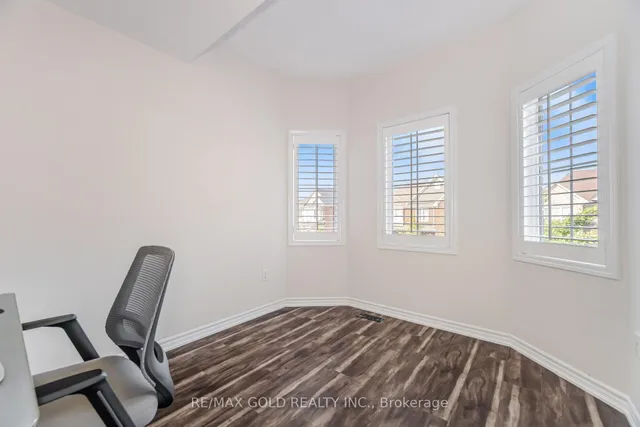 Additional image 31 of 49 Biddens Sq