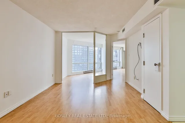 Additional image 10 of 1001 Bay St Unit 2108