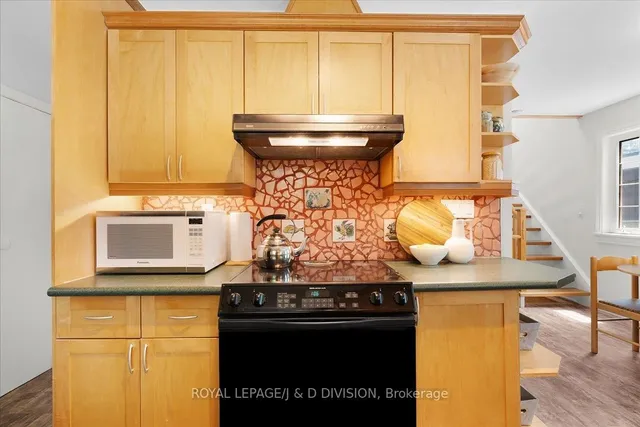 Additional image 8 of 43 Allister Ave