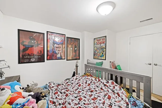 Additional image 37 of 32 Cumming Crt