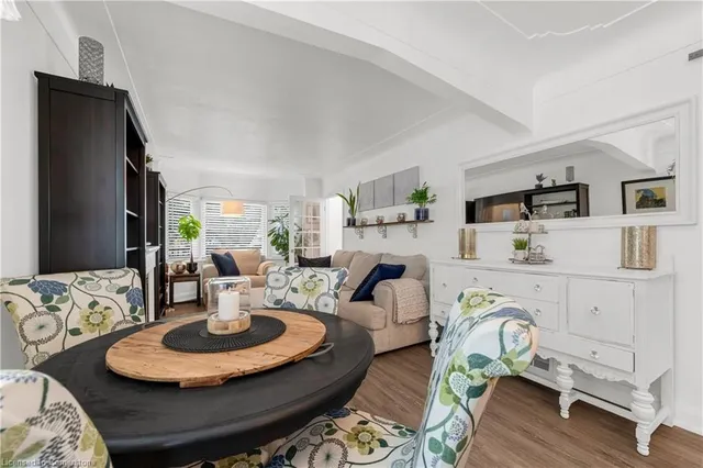 Additional image 20 of 97 Bell Ave