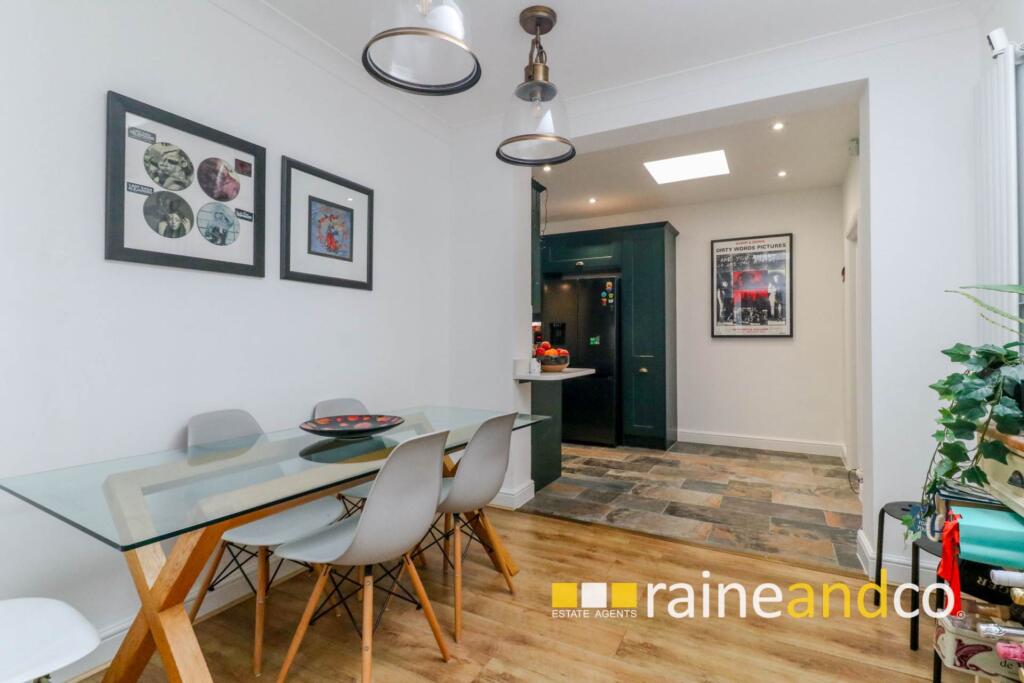 Additional image 16 of Georges Wood Road, Brookmans Park