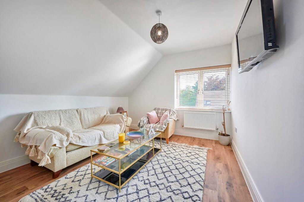 Additional image 3 of Wain Close, St. Albans, Hertfordshire, AL1