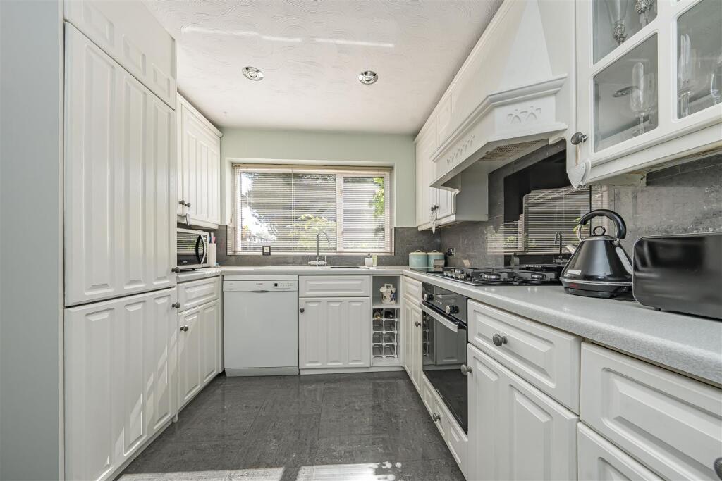 Additional image 6 of Pine Grove, Bricket Wood, St. Albans