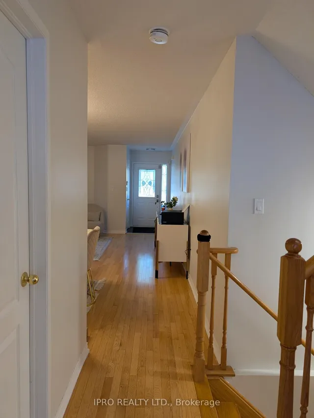 Additional image 2 of 10 Polar Bear Pl