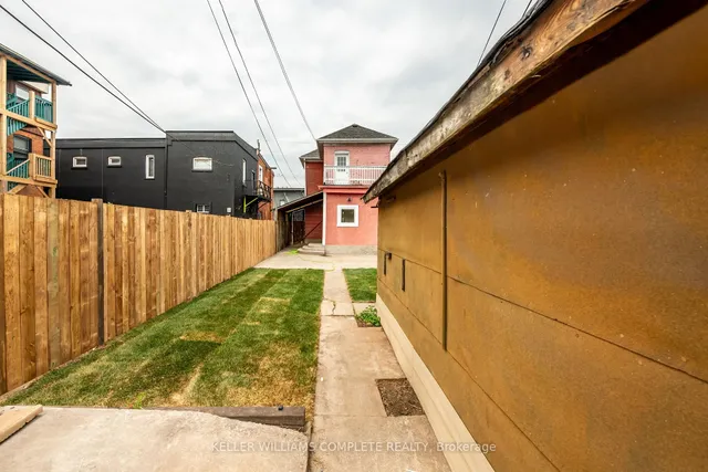 Additional image 49 of 280 Emerald St