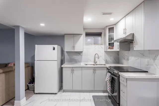 Additional image 30 of 94 Mincing Tr