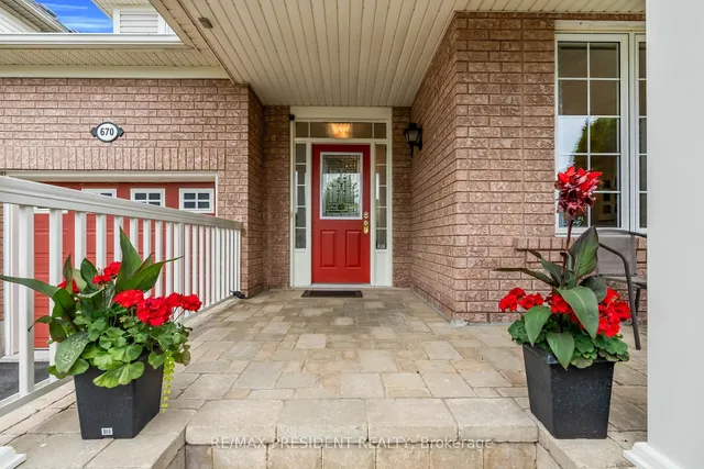 房产图片 5 - 670 Irving Terr