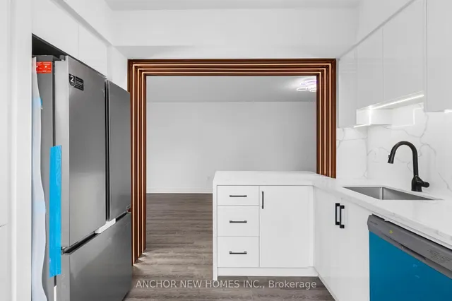 Additional image 29 of 195 Merton St Unit 515