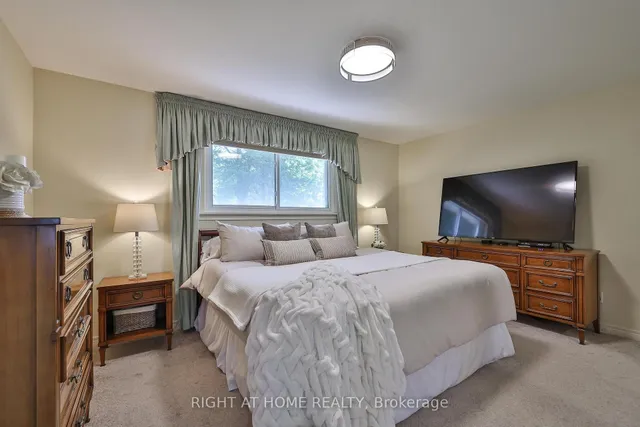 Additional image 17 of 25 Devonshire Dr