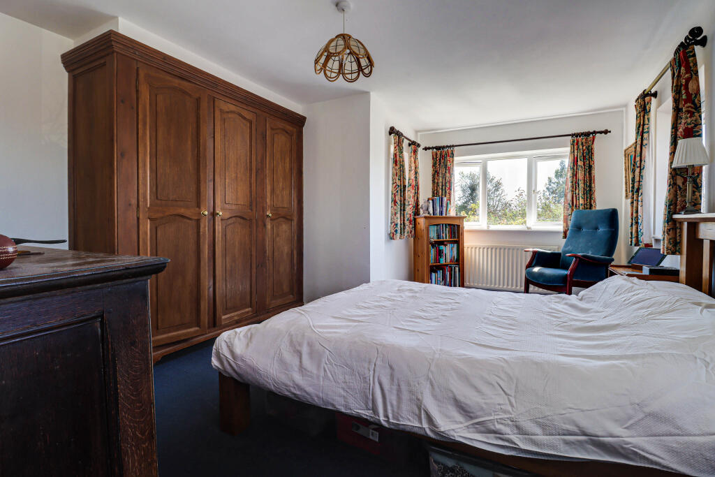 Additional image 6 of Bloomfield Road, Harpenden, Hertfordshire, AL5