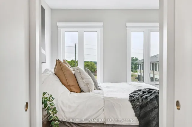 Additional image 35 of 527 Shaver Rd Unit 7