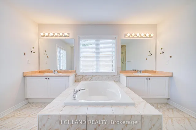 Additional image 42 of 66 GEORGE ROBINSON Dr