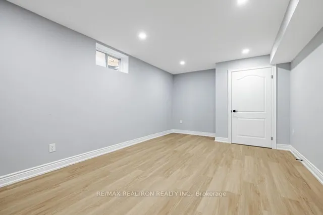 Additional image 24 of 23 Lawnview Dr