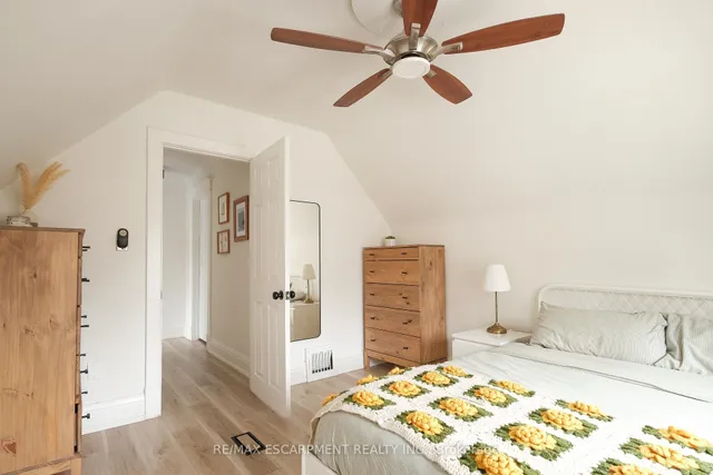 房产图片 37 - 505 Queensdale Ave