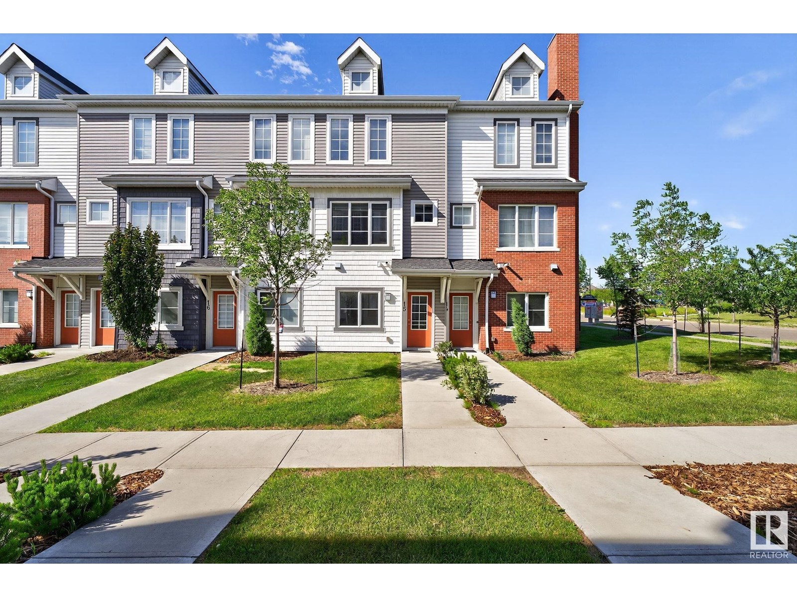 #15 1636 KERR RD NW|Edmonton, Alberta T5E6W3