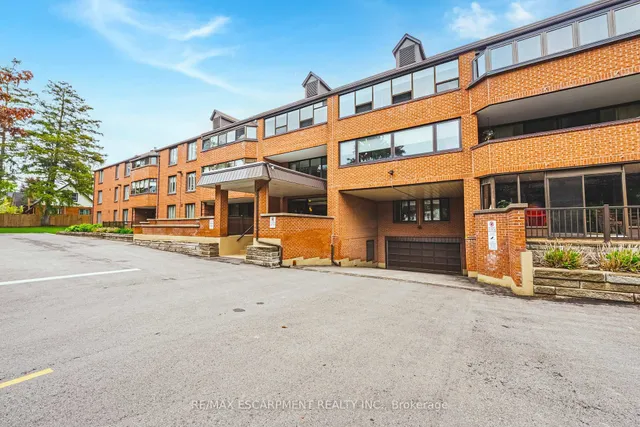 Additional image 3 of 150 WILSON St Unit 215