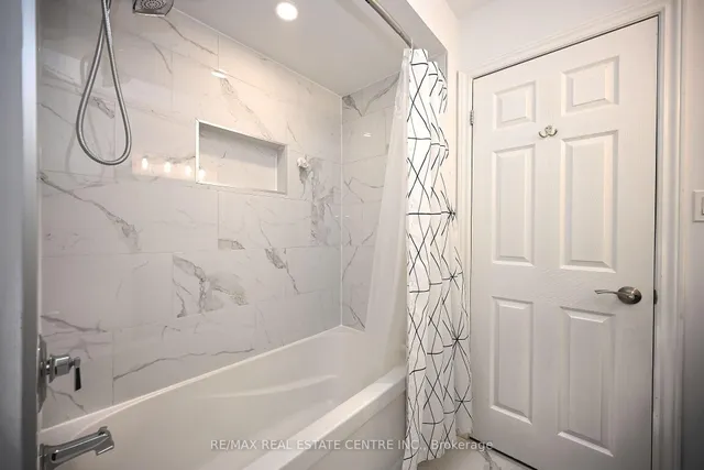 房产图片 37 - 24 Sloan Dr