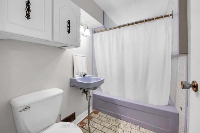 Additional image 26 of 35 Greenhill Ave