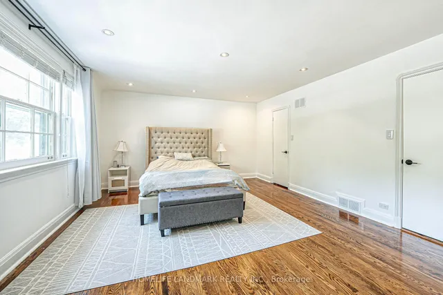 Additional image 16 of 212 York Mills Rd