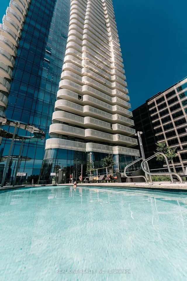 Additional image 42 of 1 BLOOR St Unit 4205