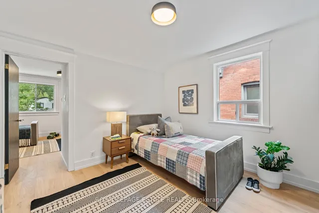 Additional image 27 of 160 Silver Birch Ave