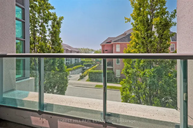 Additional image 8 of 35 Brian Peck Cres Unit TH 120