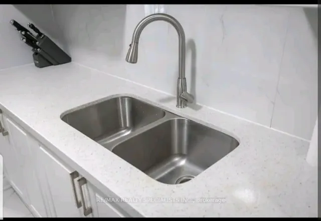 Additional image 26 of 30 Adam St